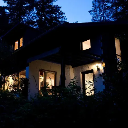 Waldhaus 'photographie' Im Ruwertal, Trier * Morscheid (Trier-Saarburg)
