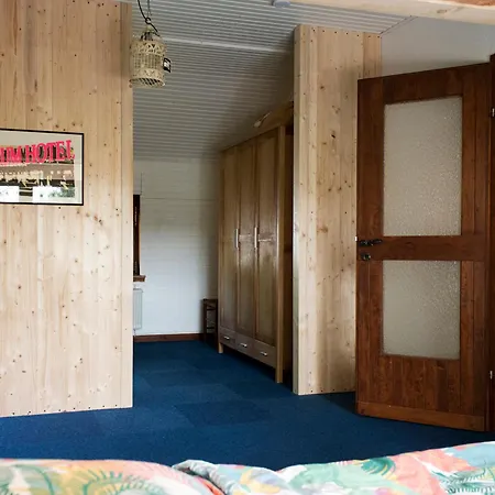 Waldhaus 'photographie' Im Ruwertal, Trier *
